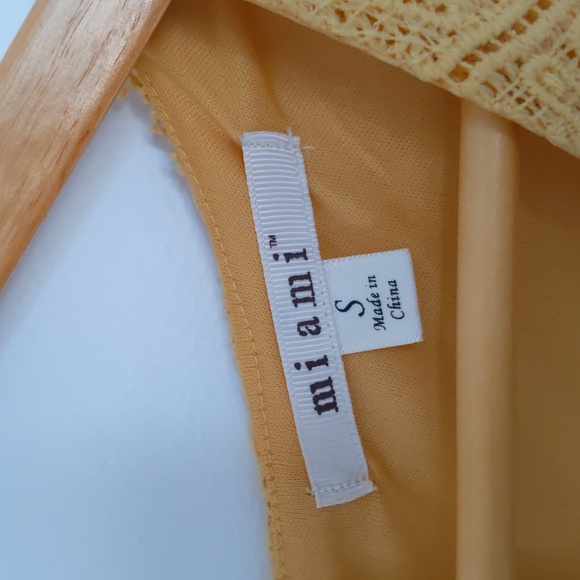 Miami S Yellow Summer Dress, Sleeveless, Knee Length - Picture 4 of 11